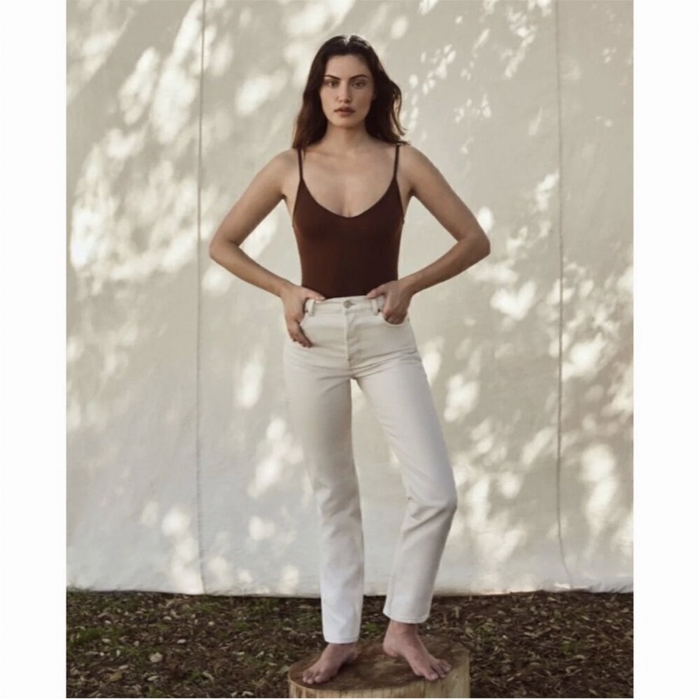 Reformation Cynthia Straight-Leg Jeans in Bone / Off white